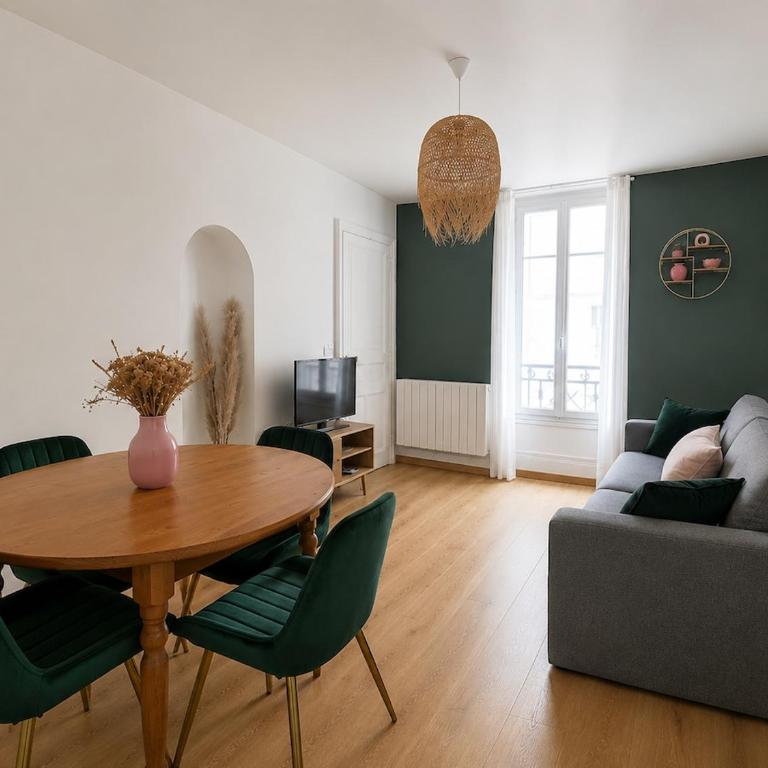 Le Charmant Burgundy - Two-Bedroom Apartment - 2