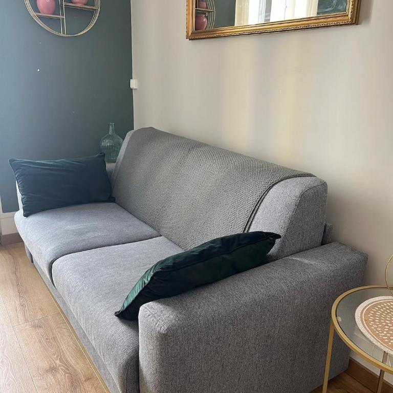 Le Charmant Burgundy - Two-Bedroom Apartment - 32