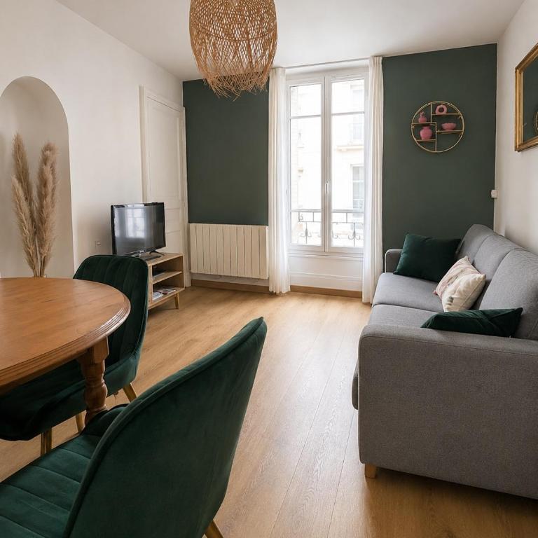 Le Charmant Burgundy - Two-Bedroom Apartment - 7