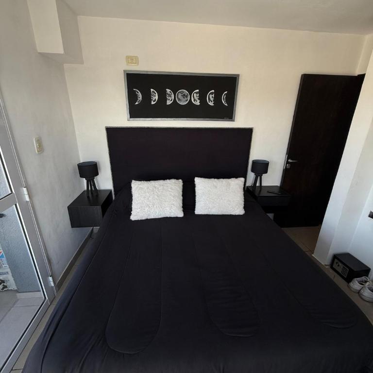 Departamento 1 Dorm Con Cochera Cerca Aeropuerto - One-Bedroom Apartment with Balcony - 5