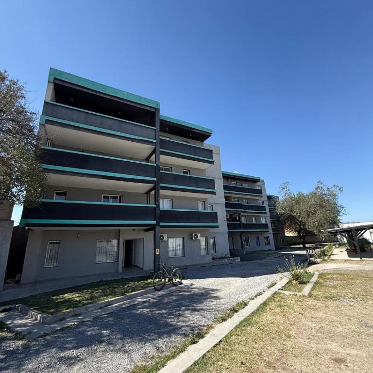 Departamento 1 Dorm Con Cochera Cerca Aeropuerto - One-Bedroom Apartment with Balcony - 13