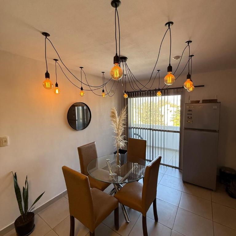 Departamento 1 Dorm Con Cochera Cerca Aeropuerto - One-Bedroom Apartment with Balcony - 19