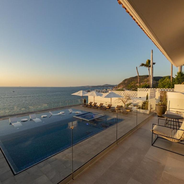10 Bdrm Oceanfront Villa with panoramic views - Villa - 40