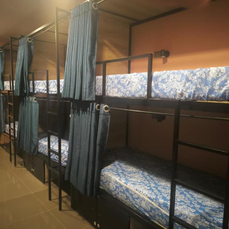 Hostel Estrella 20 - Etagenbett im gemischten Schlafsaal - 4