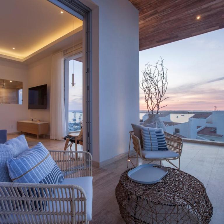 Luxury bayfront condo with panoramic views - Apartamento - 18