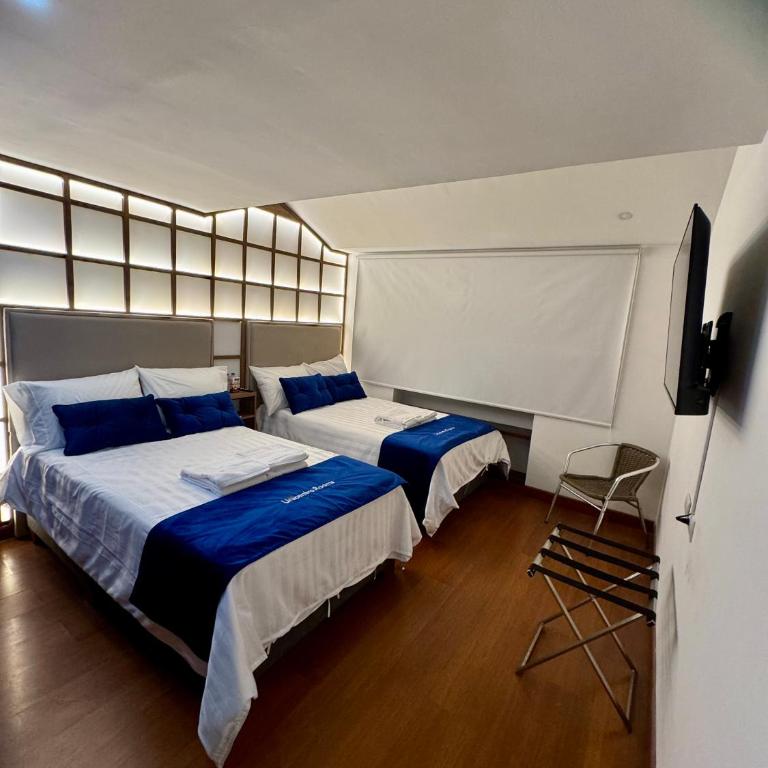 Unicentro Inn - Double Room with Private Bathroom - 3