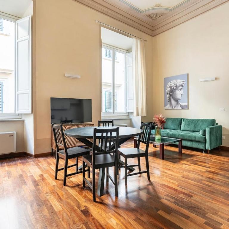 Contemporary Elegance in a Renaissance Palazzo - Two-Bedroom Apartment - 3