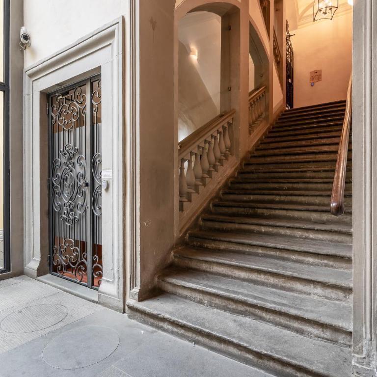 Contemporary Elegance in a Renaissance Palazzo - Two-Bedroom Apartment - 8
