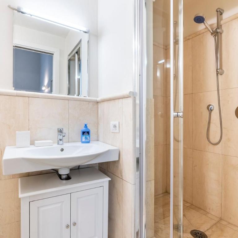 Contemporary Elegance in a Renaissance Palazzo - Two-Bedroom Apartment - 17