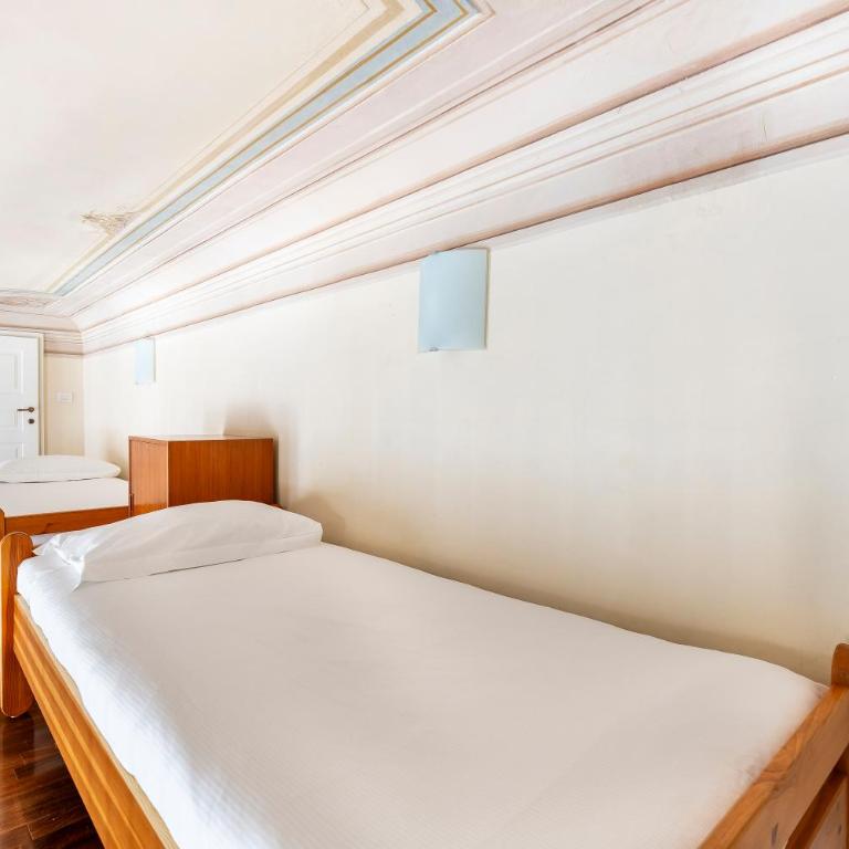 Contemporary Elegance in a Renaissance Palazzo - Two-Bedroom Apartment - 20