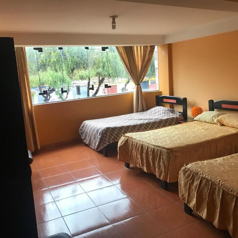 Apartment for family and groups 7 beds and garage - Three-Bedroom Apartment - 4