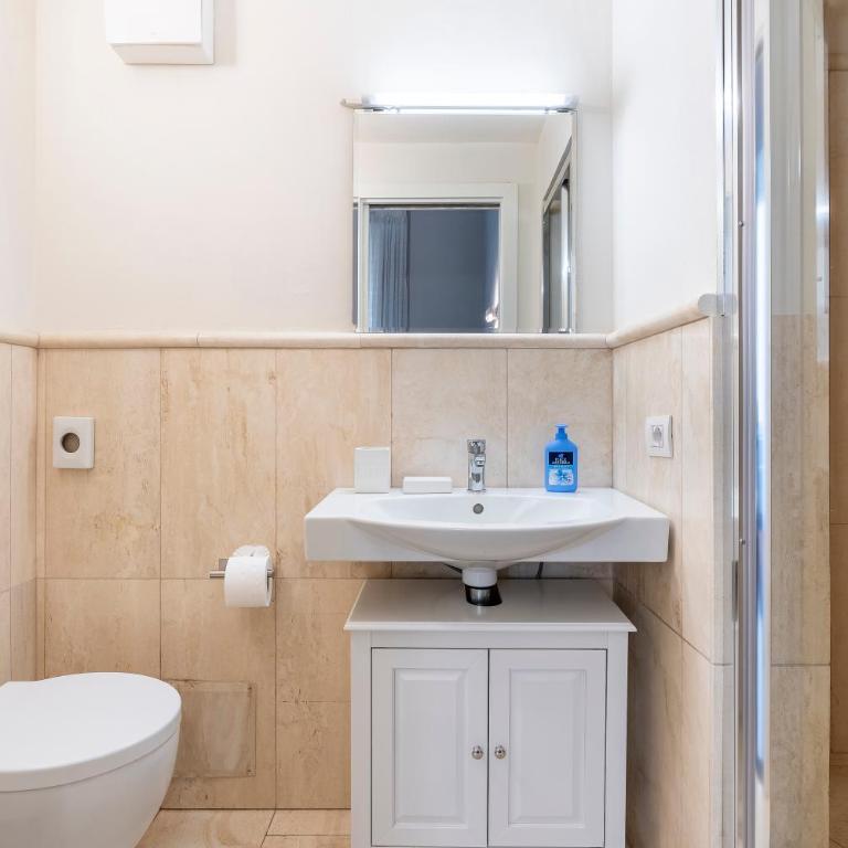 Contemporary Elegance in a Renaissance Palazzo - Two-Bedroom Apartment - 27