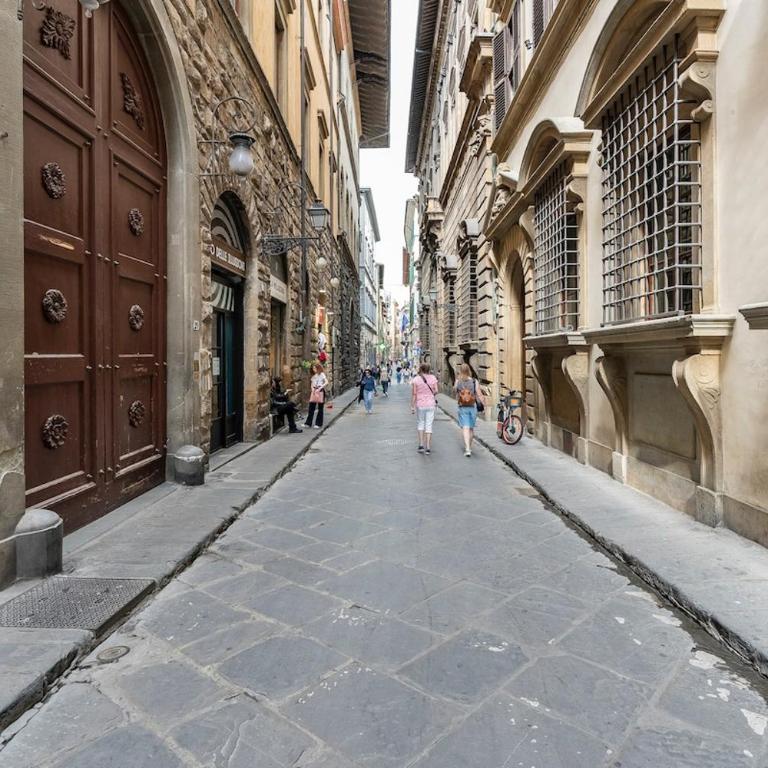 Contemporary Elegance in a Renaissance Palazzo - Two-Bedroom Apartment - 41