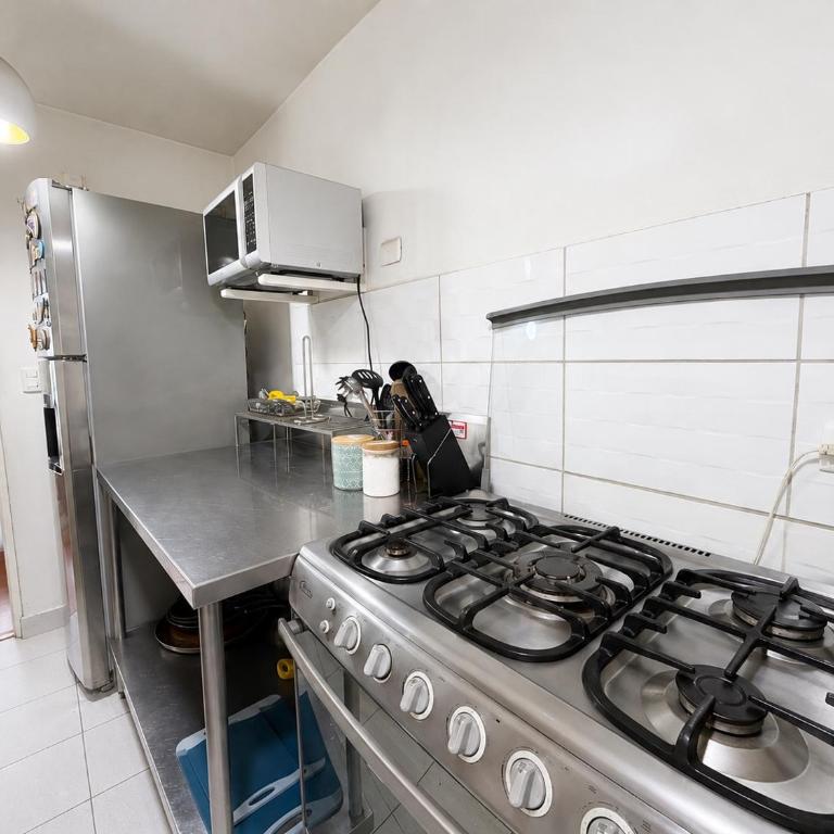 Private apartment in the historic center of Lima 3BR&2BA - Three-Bedroom Apartment - 20
