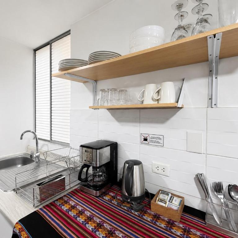 Private apartment in the historic center of Lima 3BR&2BA - Three-Bedroom Apartment - 21
