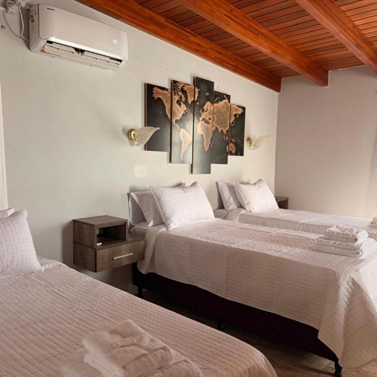 El Castillo Hotel Boutique - Habitación Familiar con vistas a la montaña - 2