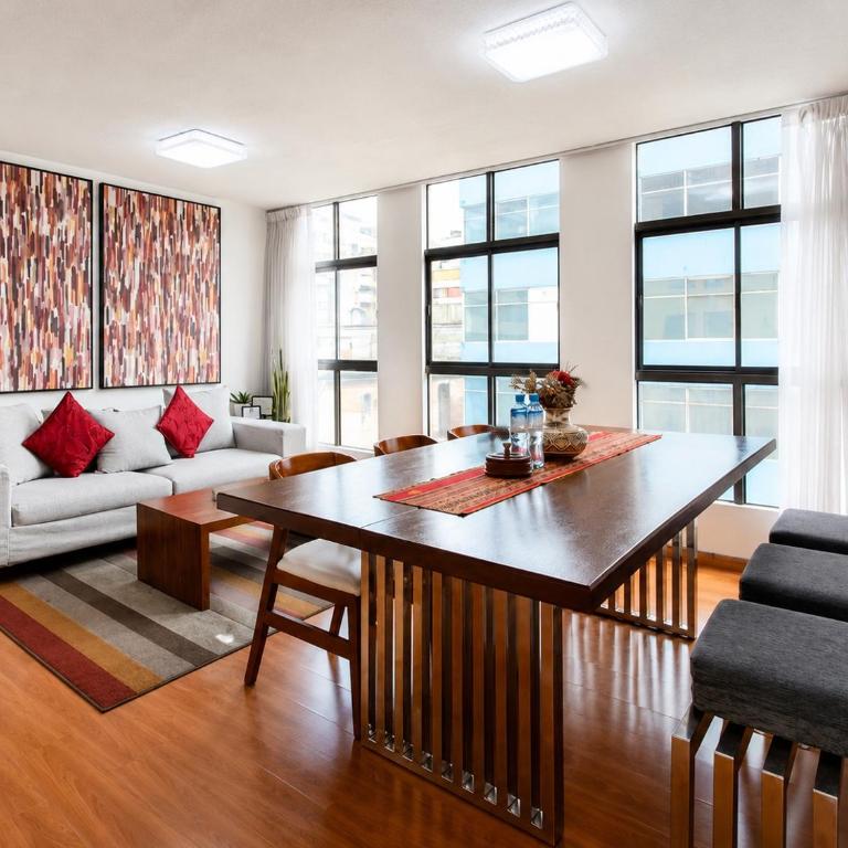 Private apartment in the historic center of Lima 3BR&2BA - Three-Bedroom Apartment - 1