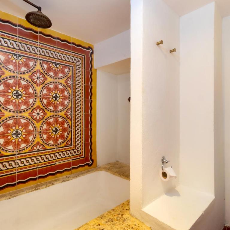 Hotel Boutique Patio Corao by GEH Suites - King Room with Balcony - 6