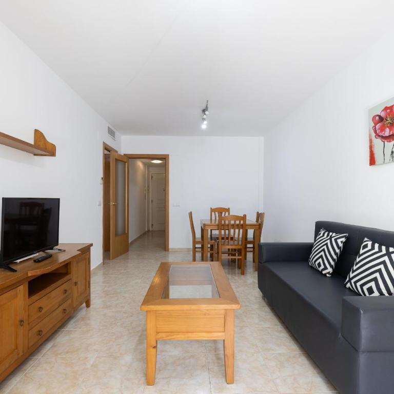 Nova Pineda Family Apartments - Apartment with Pool View - 8