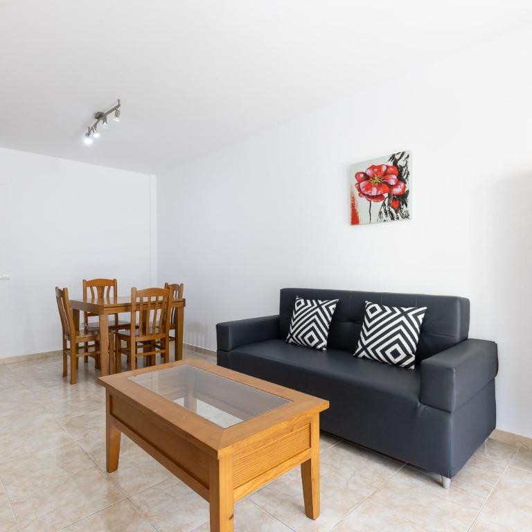Nova Pineda Family Apartments - Apartment with Pool View - 9