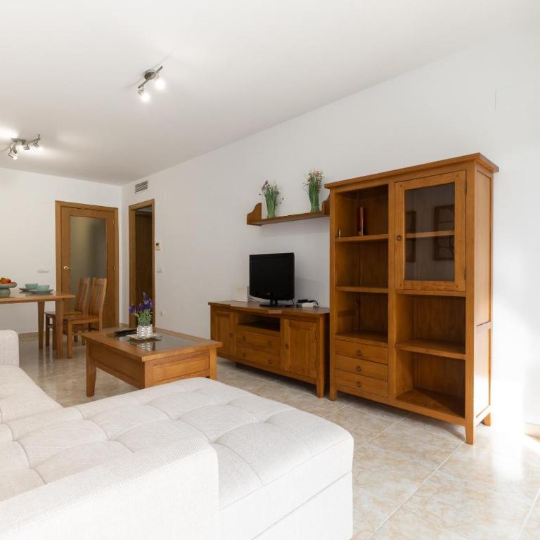Nova Pineda Family Apartments - Apartment with Pool View - 13