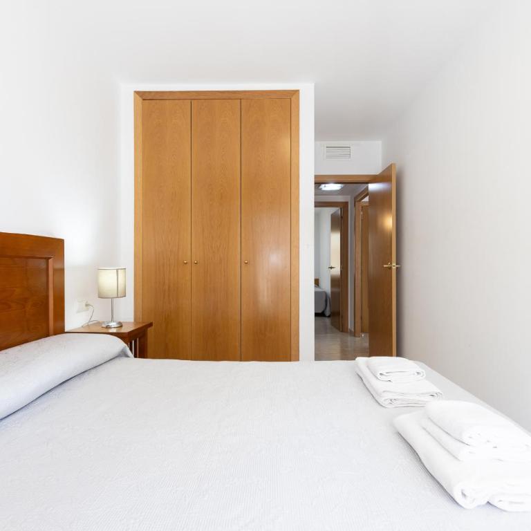 Nova Pineda Family Apartments - Apartment with Pool View - 23