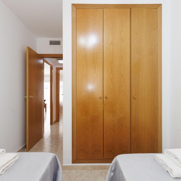 Nova Pineda Family Apartments - Apartment with Pool View - 28