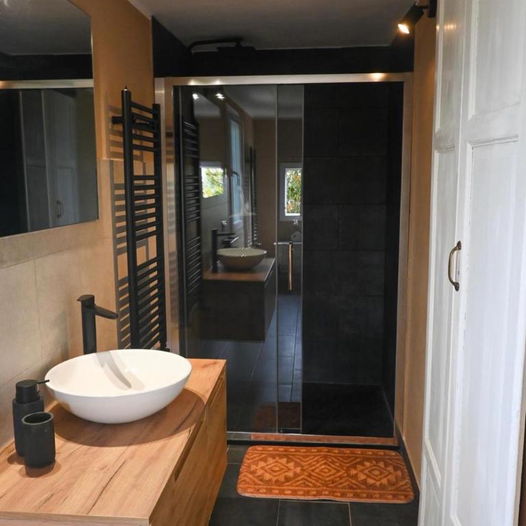 Villa Gopal Natura Toscana vicino Lucca 8 posti - Villa con 3 Camere da Letto - 72