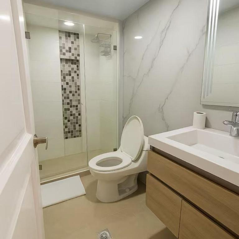 Point Bay APTS - Apartamento Deluxe de 3 dormitorios - 3