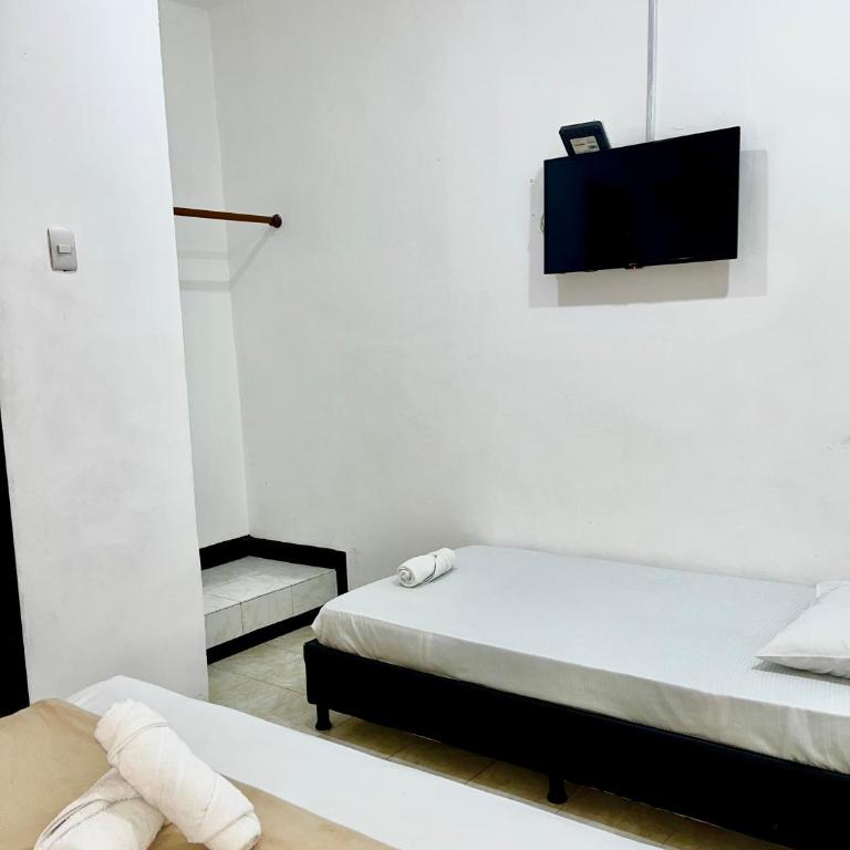 HOSTEL M&H - Habitación Triple - 3