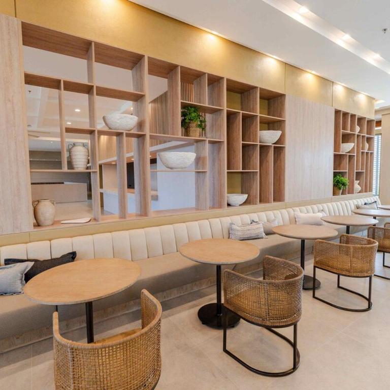 Apartamento Con Balcón y Vista a La Piscina - Apartamento de 2 dormitorios - 44