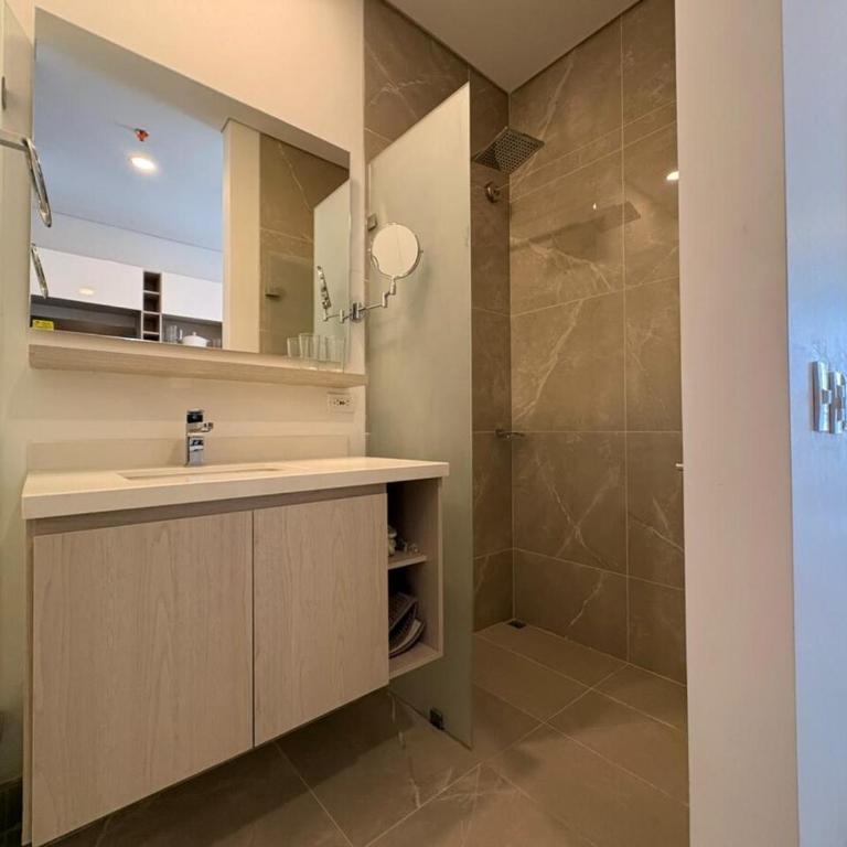 Apartamento Con Balcón y Vista a La Piscina - Apartamento de 2 dormitorios - 12