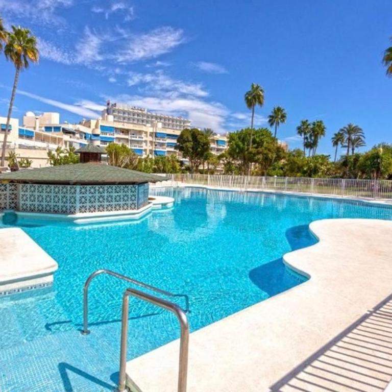 Apartamento Costa Lago Paradise Beach & Pool - Three-Bedroom Apartment - 3