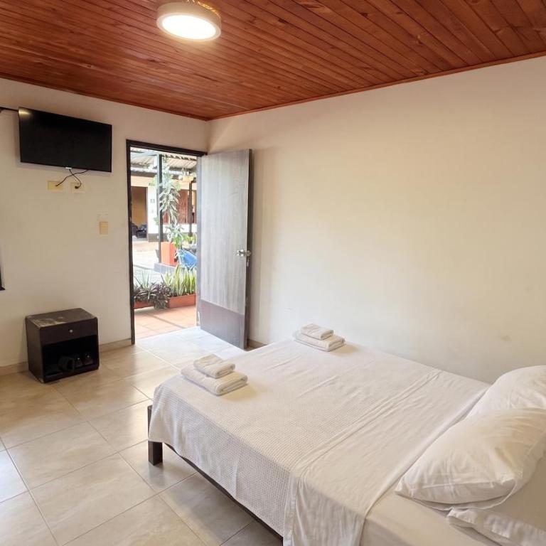 Hotel San Pedro - Habitación Doble con baño privado - 4