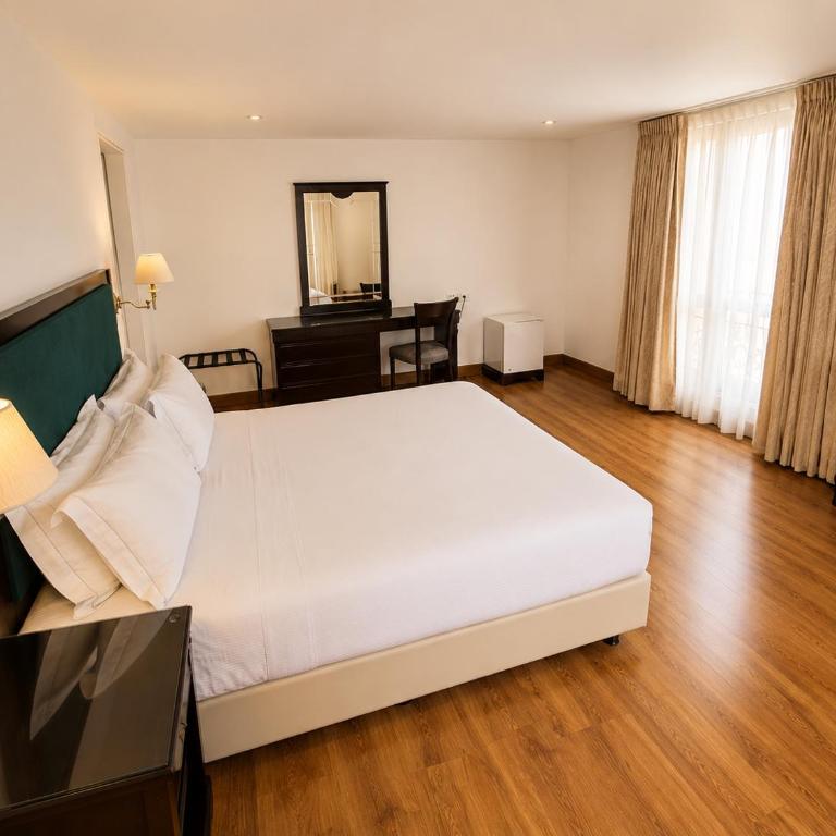 Hotel Le Manoir Bogotá - Superior Double Room - 8