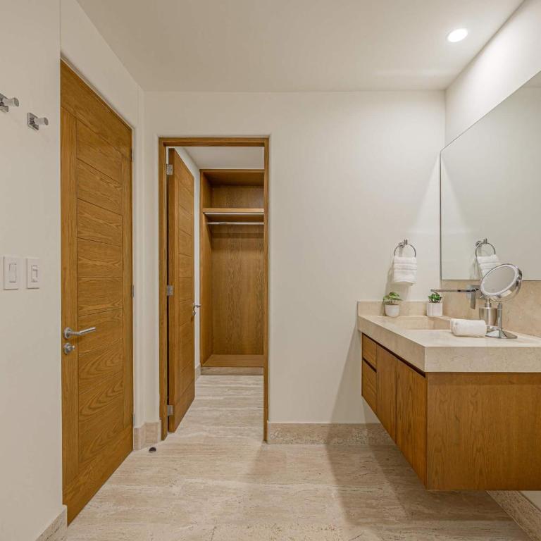 Beachfront 3BR Condo at Tortuga Bay by The Agency Baja Travel - Apartamento - 52