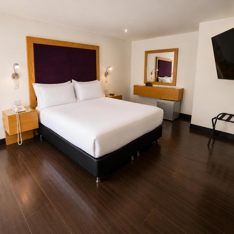 Hotel Le Manoir Bogotá - Suite with Terrace - 10