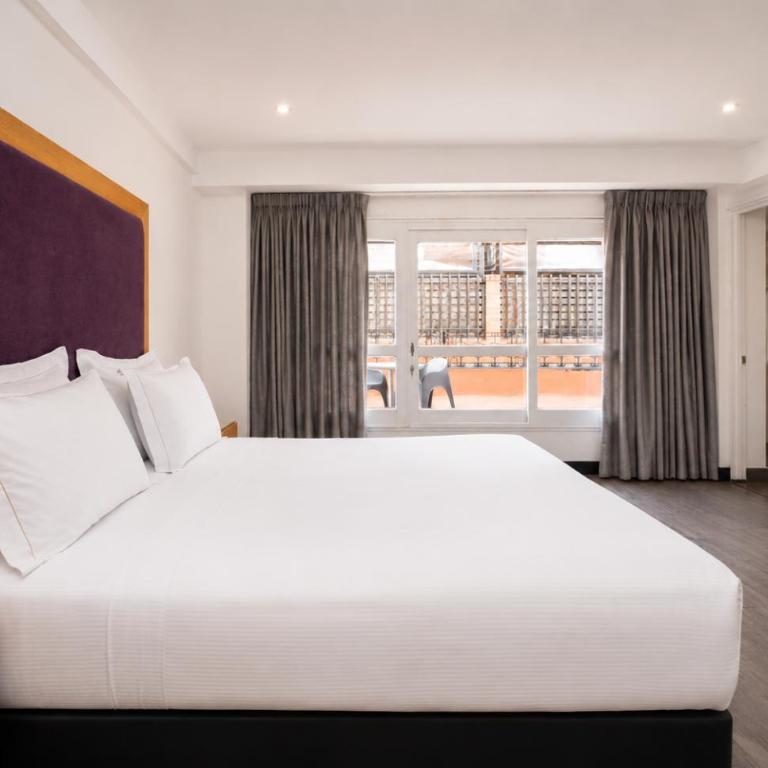 Hotel Le Manoir Bogotá - Suite with Terrace - 3