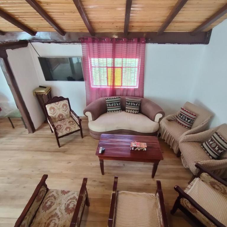 Destino774 Great house with 9 rooms, 9 bathrooms, a garage and 14 beds - Villa - 42