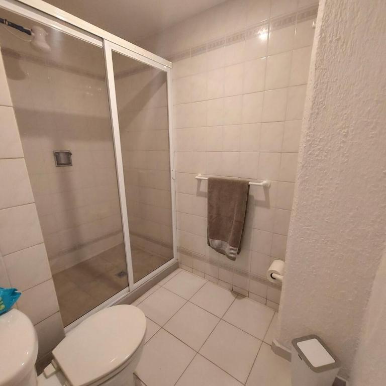 Beautiful condominium with a pool on Costera - Apartamento de 1 dormitorio - 12