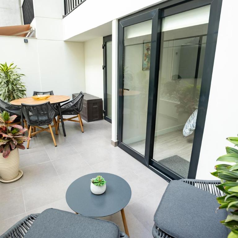Stylish Miraflores Retreat - Patio, Pool, Garden - One-Bedroom Apartment - 68