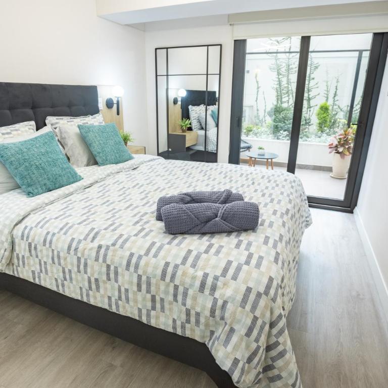 Stylish Miraflores Retreat - Patio, Pool, Garden - One-Bedroom Apartment - 51