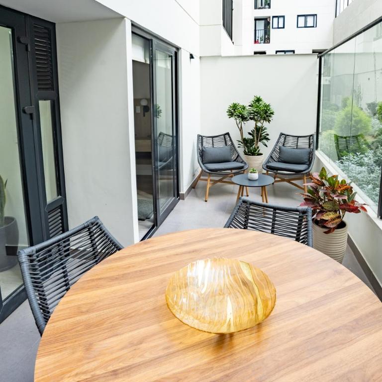Stylish Miraflores Retreat - Patio, Pool, Garden - One-Bedroom Apartment - 67