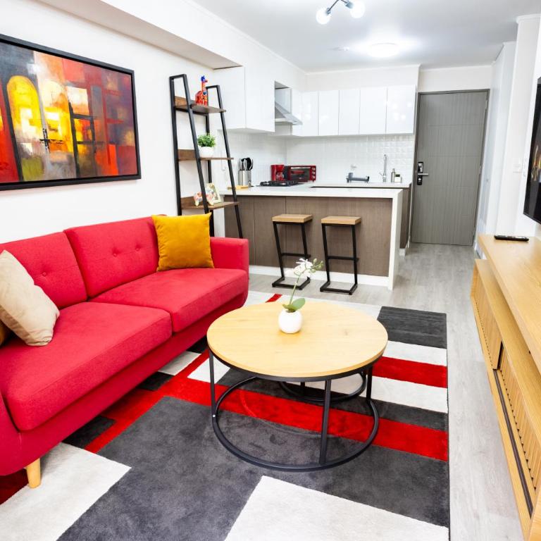 Stylish Miraflores Retreat - Patio, Pool, Garden - One-Bedroom Apartment - 23