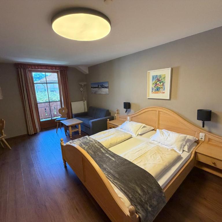 Hotel Zum Turm - Camera Matrimoniale con Balcone (3 Adulti) - 1