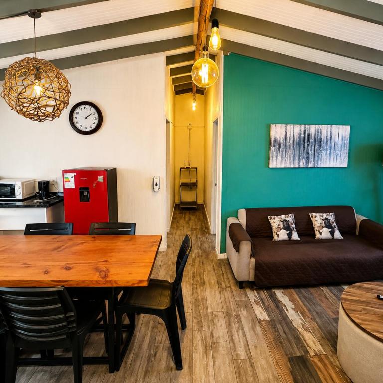 Black House - Three-Bedroom Apartment - 2