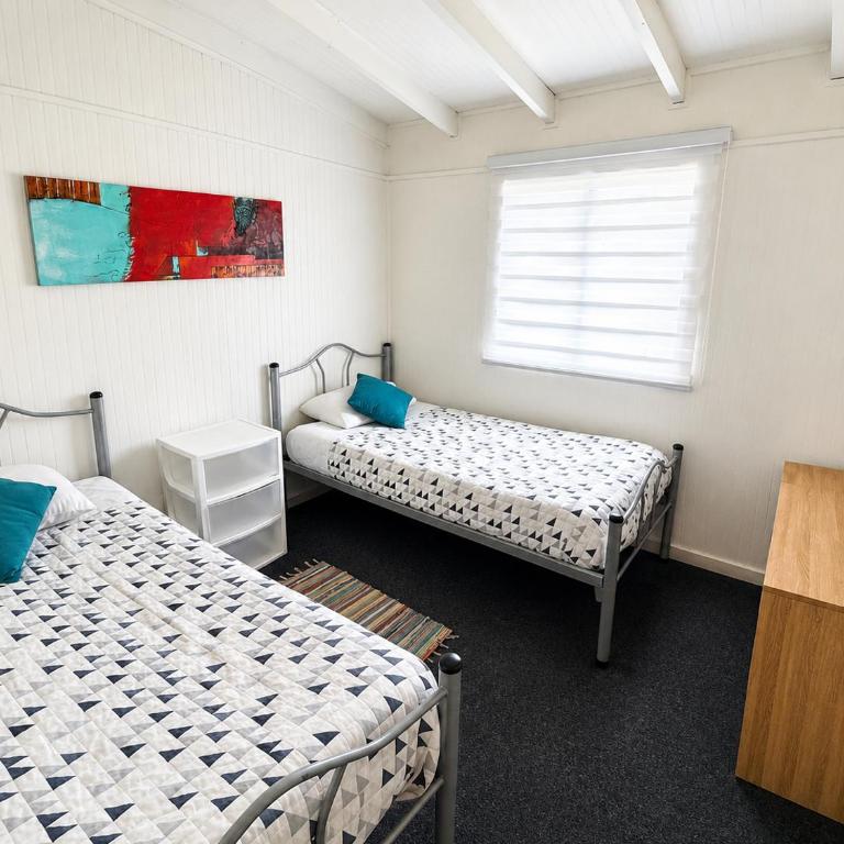 Black House - Three-Bedroom Apartment - 9