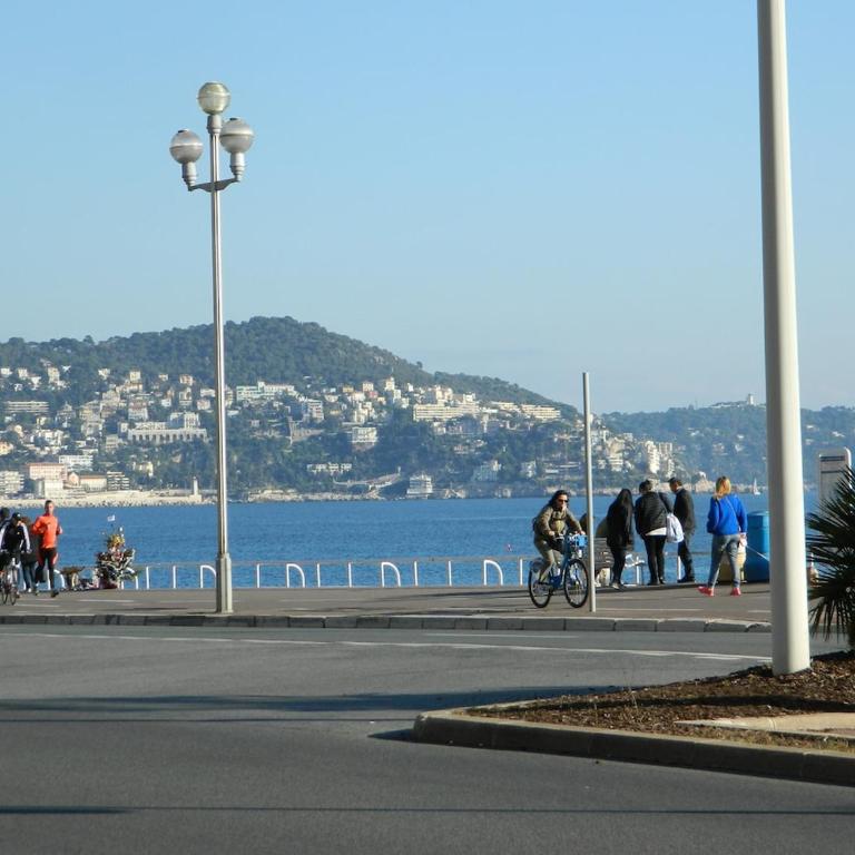 Joelle & Marc Nice 2 bedrooms apartment, near beach, AC, parking lot - Appartement 1 Chambre - 11