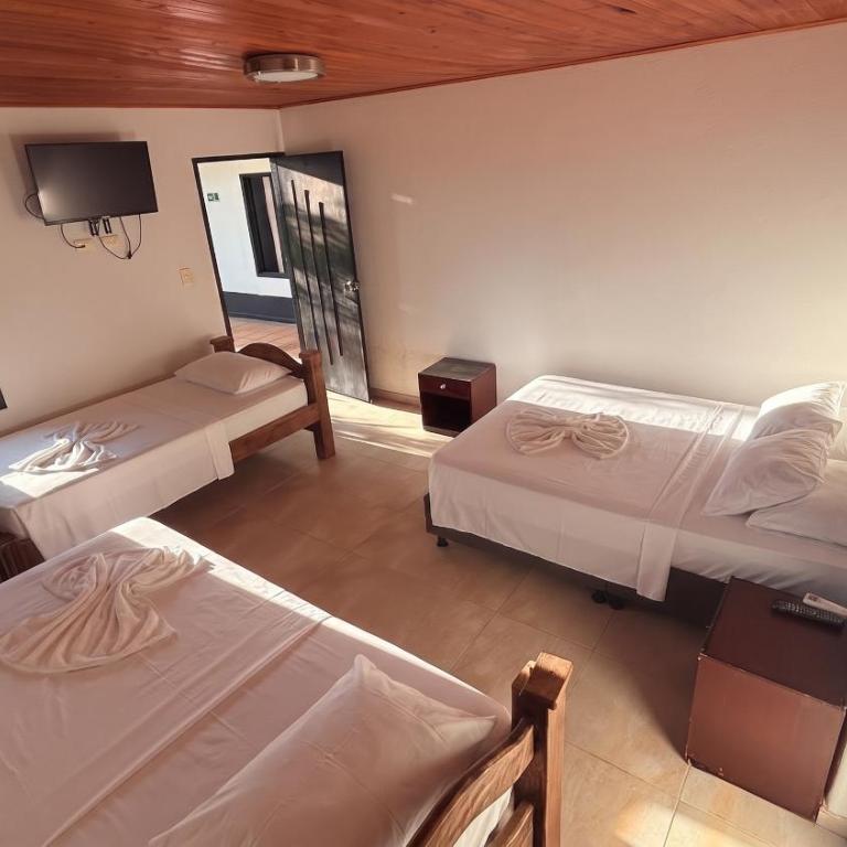 Hotel San Pedro - Habitación Familiar - 3