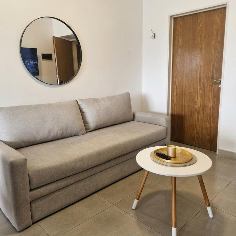 Exclusivo Departamento frente al Alto Palermo con Balcon Terraza - One-Bedroom Apartment - 10